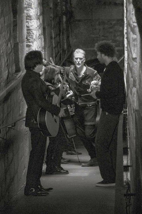 Queens of the Stone Age: Alive in Paris and Before